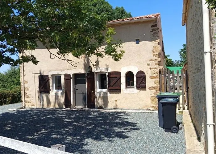 Ogite'85 펜션 La Chapelle-Themer